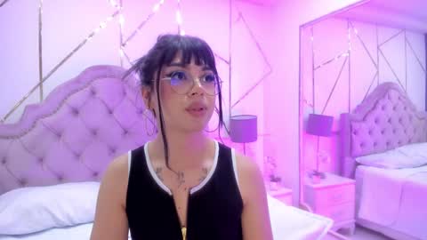 Snapshot of rosecassie chatting on January 10, 6:38 pm Rose online show from January 10, 6:38 pm