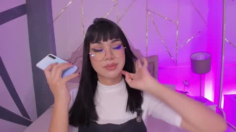 Snapshot of rosecassie chatting on January 27, 1:09 pm Rose online show from January 27, 1:09 pm