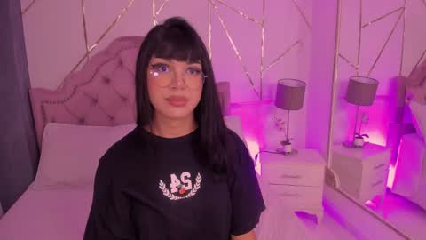 Snapshot of rosecassie chatting on January 29, 1:17 pm Rose online show from January 29, 1:17 pm