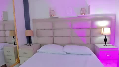 Snapshot of rosecassie chatting on February 21, 1:33 pm Rose online show from February 21, 1:33 pm