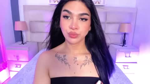 Snapshot of rosecassie chatting on September 10, 1:55 pm Rose online show from September 10, 1:55 pm