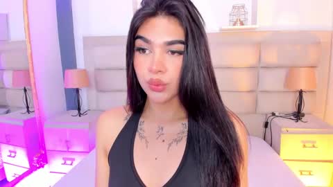 Snapshot of rosecassie chatting on September 13, 1:55 pm Rose online show from September 13, 1:55 pm