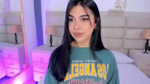 Snapshot of rosecassie chatting on September 29, 1:27 pm Rose online show from September 29, 1:27 pm