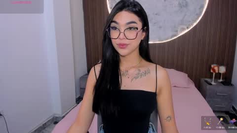 Snapshot of rosecassie chatting on May 1, 1:48 pm Rose online show from May 1, 1:48 pm
