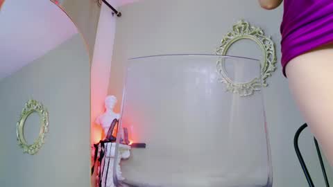 Snapshot of rosedelic chatting on March 6, 1:37 am rosedelic online show from March 6, 1:37 am