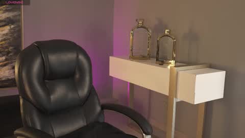 Rose  online show from October 14, 8:53 pm