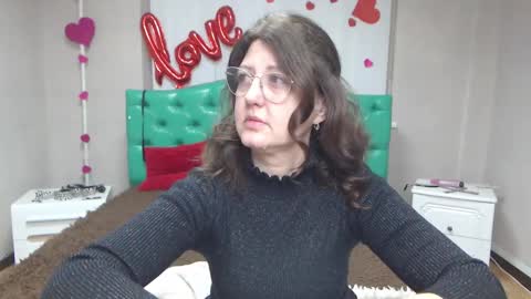 RoseHille online show from February 15, 6:10 am