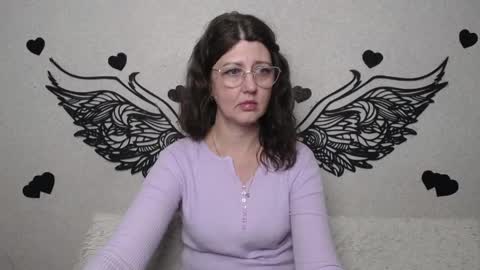 RoseHille online show from May 16, 7:27 am