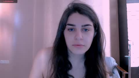 Rose online show from November 20, 8:14 am