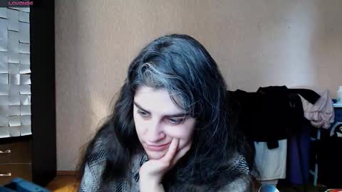 Snapshot of roselina_ chatting on March 14, 10:42 am Rose online show from March 14, 10:42 am