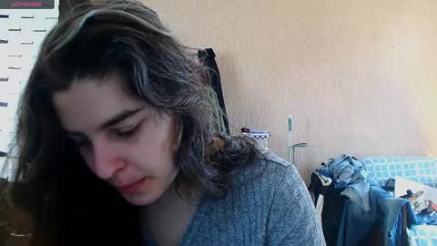 Snapshot of roselina_ chatting on April 6, 7:31 am Rose online show from April 6, 7:31 am