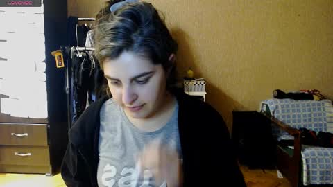 Snapshot of roselina_ chatting on April 10, 5:50 pm Rose online show from April 10, 5:50 pm