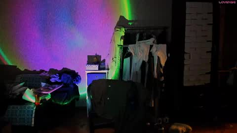 Snapshot of roselina_ chatting on April 20, 7:37 pm Rose online show from April 20, 7:37 pm
