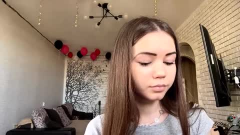 Snapshot of rosenamohmed chatting on March 30, 11:44 am Rosa online show from March 30, 11:44 am