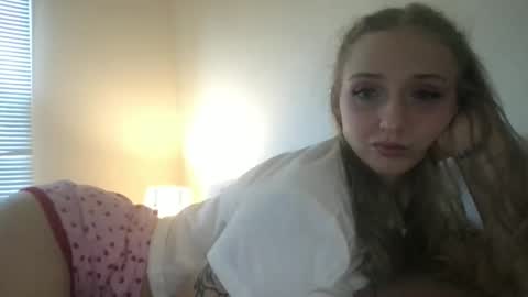 RosePuzzy69 online show from February 5, 7:07 pm