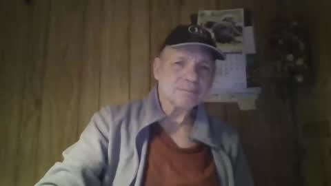 Snapshot of roses2u1958 chatting on March 14, 5:51 pm roses2u1958 online show from March 14, 5:51 pm