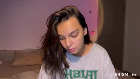 Snapshot of roshelle_xxx chatting on December 20, 5:53 pm Roshelle online show from December 20, 5:53 pm