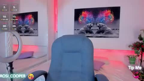 Snapshot of rosi_cooper chatting on June 22, 11:07 am rosi_cooper online show from June 22, 11:07 am
