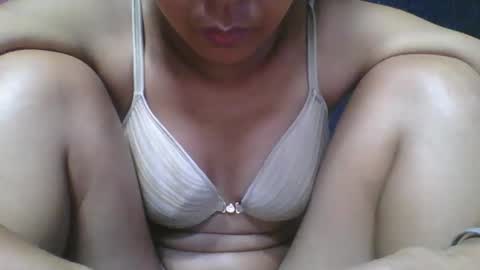 rosia685234 online show from March 14, 8:03 pm