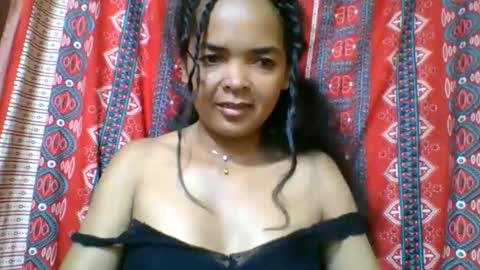 rosia685234 online show from May 10, 4:23 pm