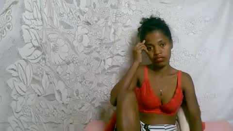 Snapshot of rosiahot1 chatting on September 22, 1:51 am rosia online show from September 22, 1:51 am