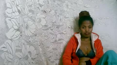 Snapshot of rosiahot1 chatting on October 22, 11:04 pm rosia online show from October 22, 11:04 pm