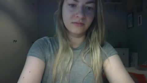 Snapshot of rosie_june chatting on June 9, 7:09 am Rosie online show from June 9, 7:09 am