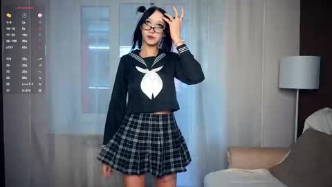 Edwina online show from October 4, 5:05 am