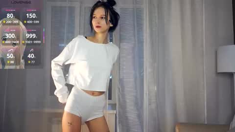 Edwina online show from October 19, 4:46 am