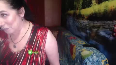 Snapshot of rositasky chatting on December 9, 1:18 am RositaSky online show from December 9, 1:18 am