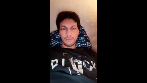 Snapshot of roskof69 chatting on April 14, 2:01 pm Ribuu online show from April 14, 2:01 pm