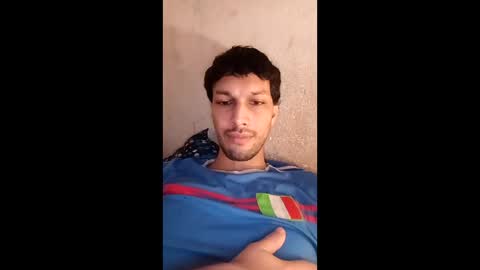 Snapshot of roskof69 chatting on April 15, 11:49 pm Ribuu online show from April 15, 11:49 pm
