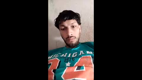 Snapshot of roskof69 chatting on May 31, 6:09 pm Ribuu online show from May 31, 6:09 pm