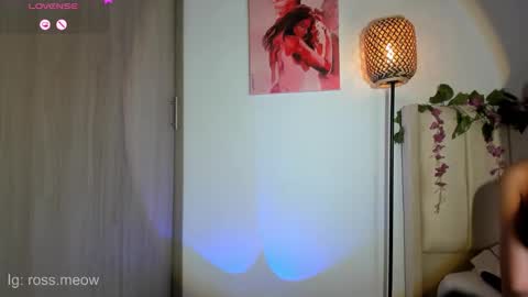 ross_meow online show from March 20, 11:31 pm