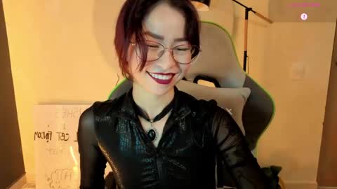 Snapshot of rosse_98_ chatting on May 7, 12:43 pm Miss Rosse online show from May 7, 12:43 pm
