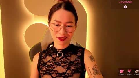 Snapshot of rosse_98_ chatting on May 9, 1:16 pm Miss Rosse online show from May 9, 1:16 pm