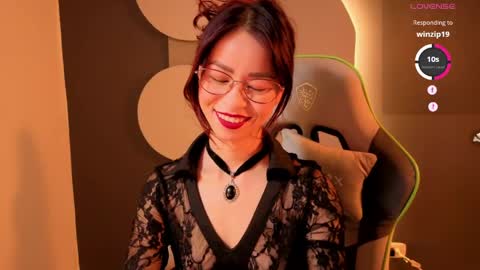 Snapshot of rosse_98_ chatting on May 11, 3:07 pm Miss Rosse online show from May 11, 3:07 pm
