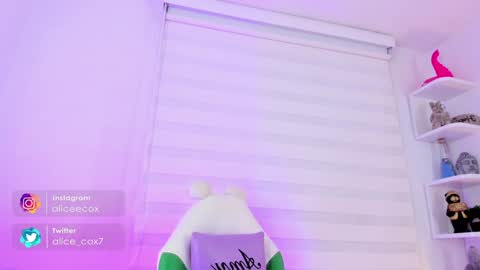   online show from January 27, 11:11 am