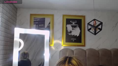 rosse jeane v online show from February 6, 3:33 am