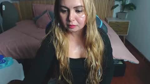 MY NAME IS  ROSSE  online show from September 26, 7:51 pm