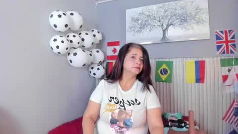 Snapshot of rosse_milf1 chatting on July 13, 12:30 pm rosse_milf1 online show from July 13, 12:30 pm