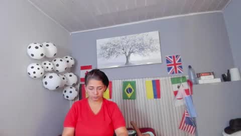 Snapshot of rosse_milf1 chatting on July 22, 11:35 am rosse_milf1 online show from July 22, 11:35 am