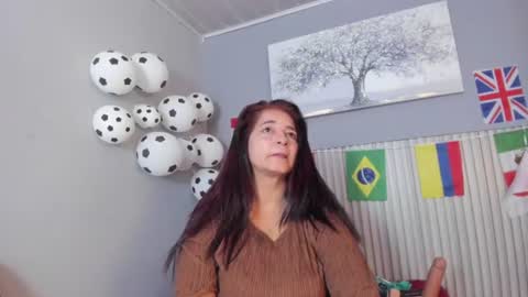 Snapshot of rosse_milf1 chatting on July 27, 11:28 am rosse_milf1 online show from July 27, 11:28 am