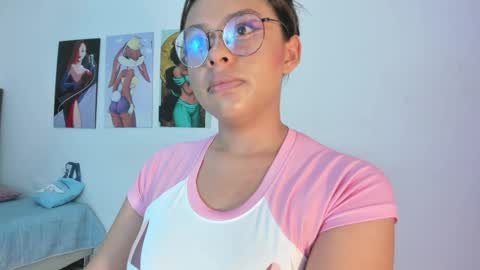 rosse_taylorx1 online show from May 5, 7:00 pm