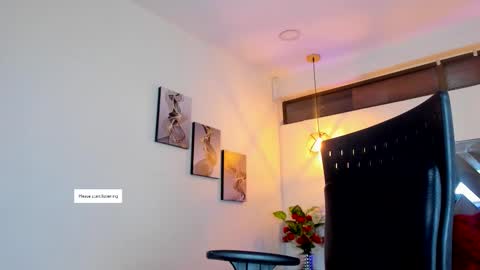 Snapshot of rossi_ss1 chatting on September 11, 3:28 am Ross online show from September 11, 3:28 am