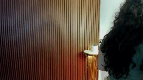 Snapshot of rossie_lanie_ chatting on March 24, 7:19 pm rossie_lanie_ online show from March 24, 7:19 pm