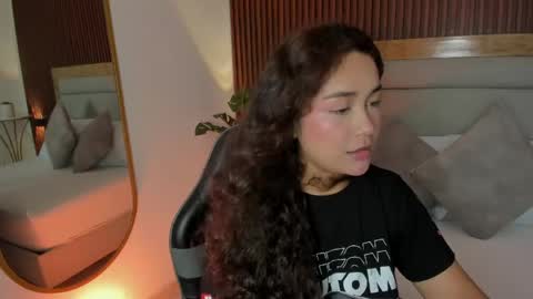 Snapshot of rossie_lanie_ chatting on May 16, 7:23 pm rossie_lanie_ online show from May 16, 7:23 pm