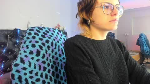 Rossie hunt online show from March 31, 11:54 am