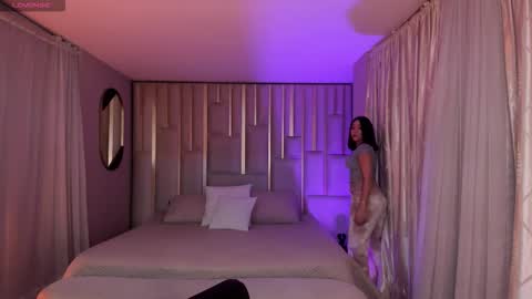 Rossie Rhoades online show from October 12, 5:45 pm