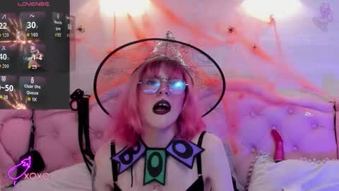 Snapshot of rossiie_hunt_ chatting on October 21, 6:52 pm rossiie_hunt_ online show from October 21, 6:52 pm